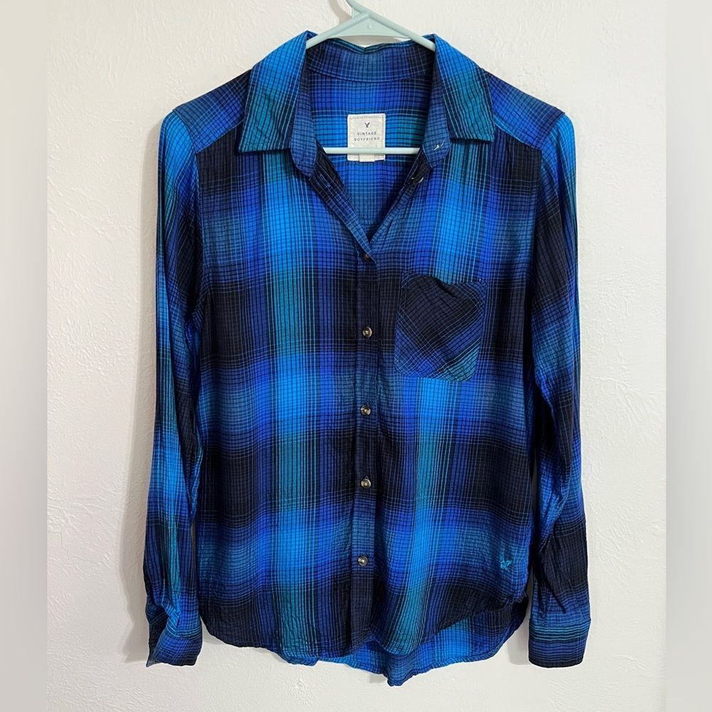 American Eagle Blue plaid button down shirt, vintage boyfriend fit, size XS